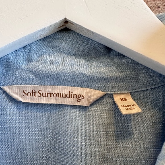 Soft Surroundings Revelle Pintuck Blue Chambray Tunic Button Down Top Size XS - Picture 4 of 4